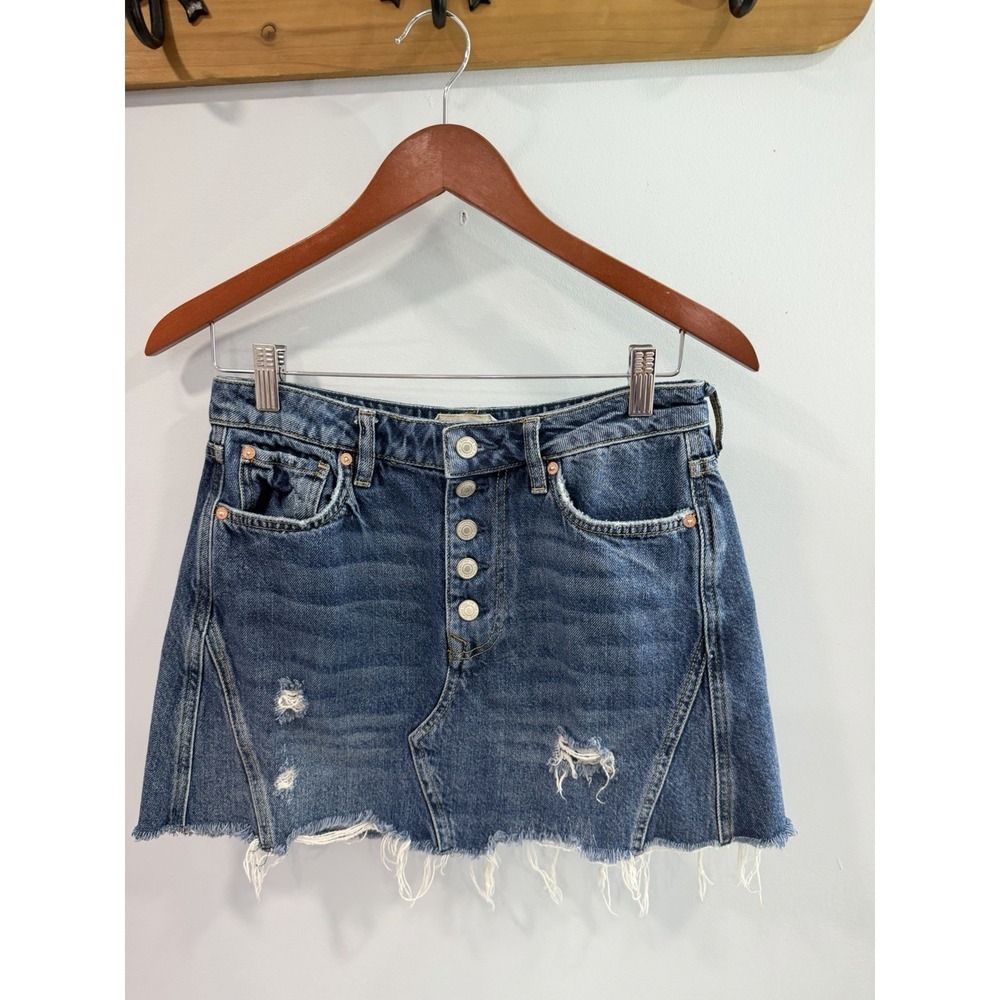 We The Free Denim Mini Skirt Size 28 Button Fly Distressed Raw Hem Cotton Boho - Picture 5 of 9
